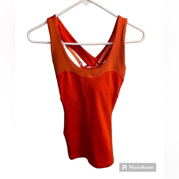 NWOT.Adorable Lucy workout. Size Small. - Picture 4 of 6